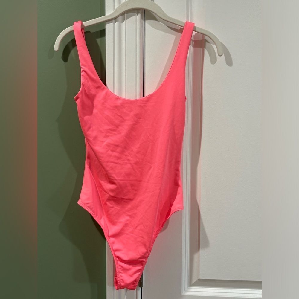 White Fox Boutique Hot Pink Scoop Neck One-Piece Swimsuit - Picture 2 of 3